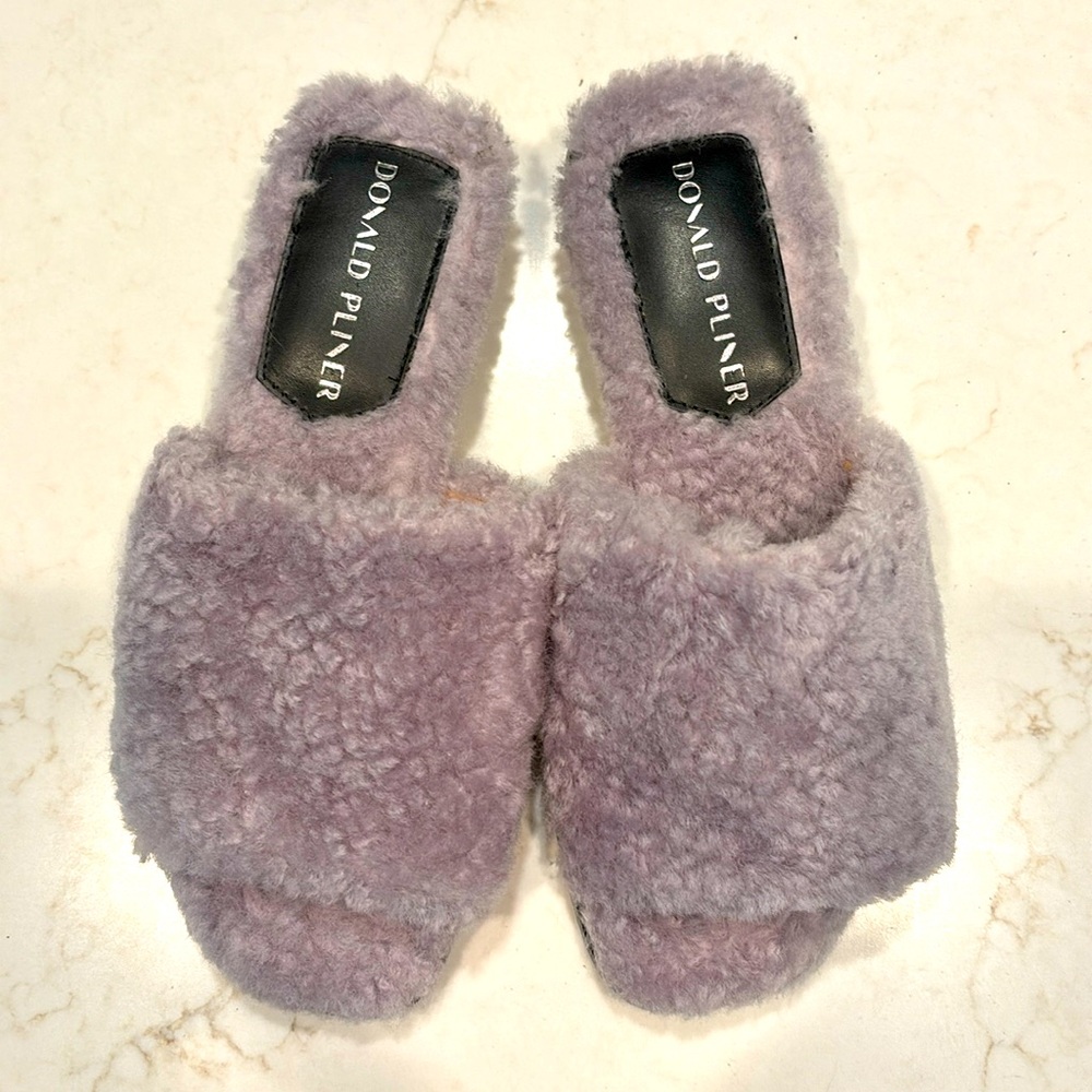 Donald Pliner wedges